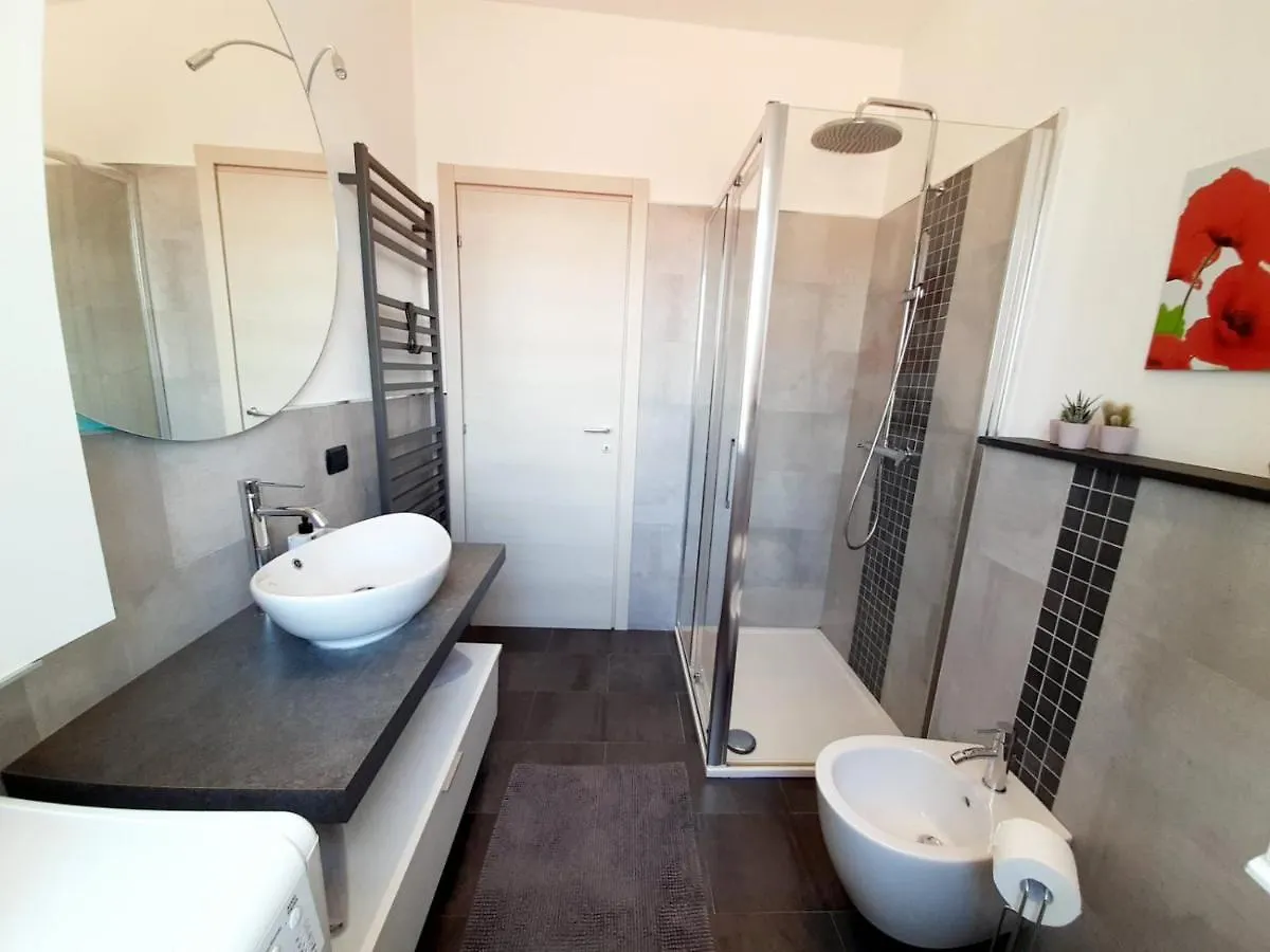 Jasmine Malpensa And More, Easy Parking Easy Airport Samarate Apartment